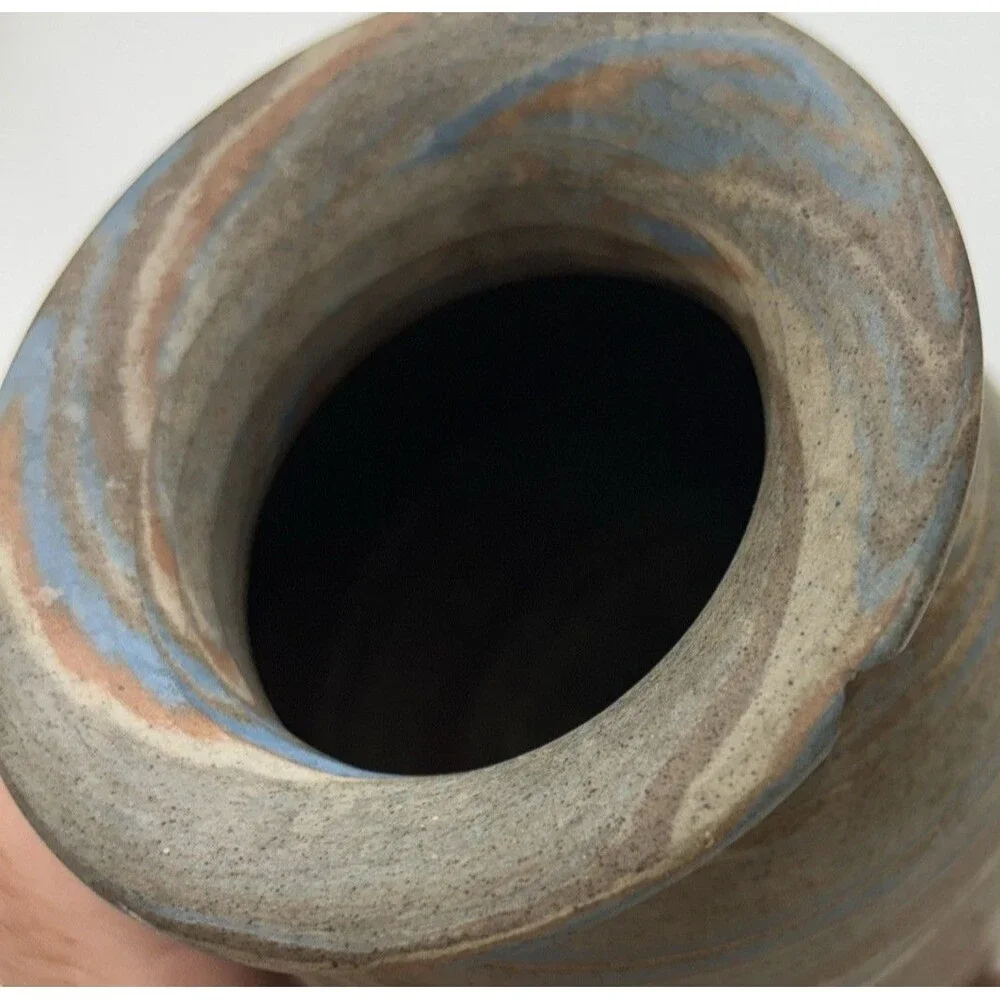Niloak but pottery
